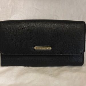 Liz Claiborne Women's Black Travel Clutch Wallet Organizer